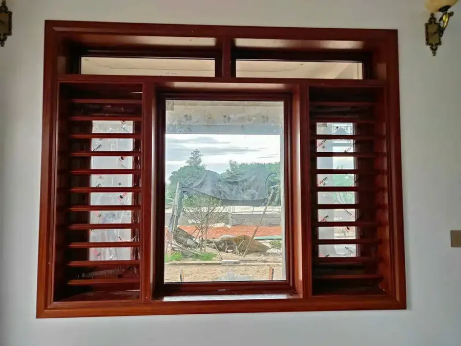 Cửa thép vân gỗ Vũng Tàu 12 Cửa thép vân gỗ Bà Rịa